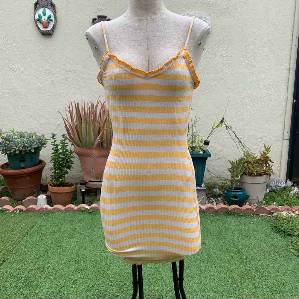 Yellow and white stripped bodycon mini dress